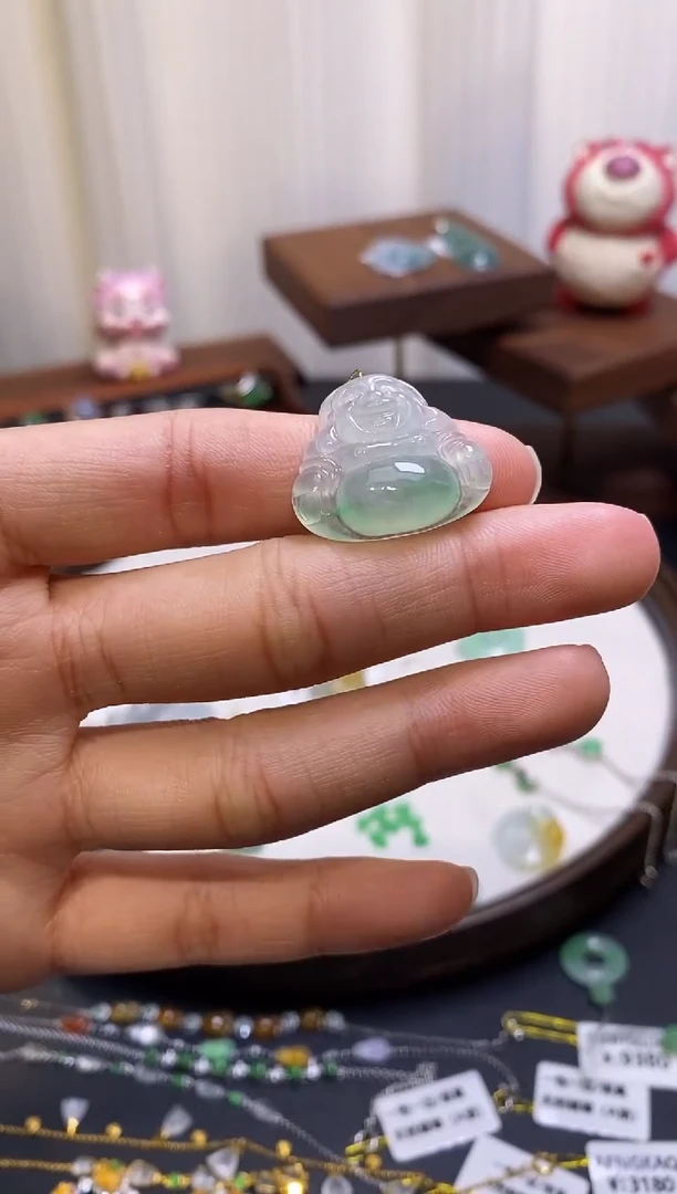 【闪购商品】翡翠颈饰未镶嵌佛公