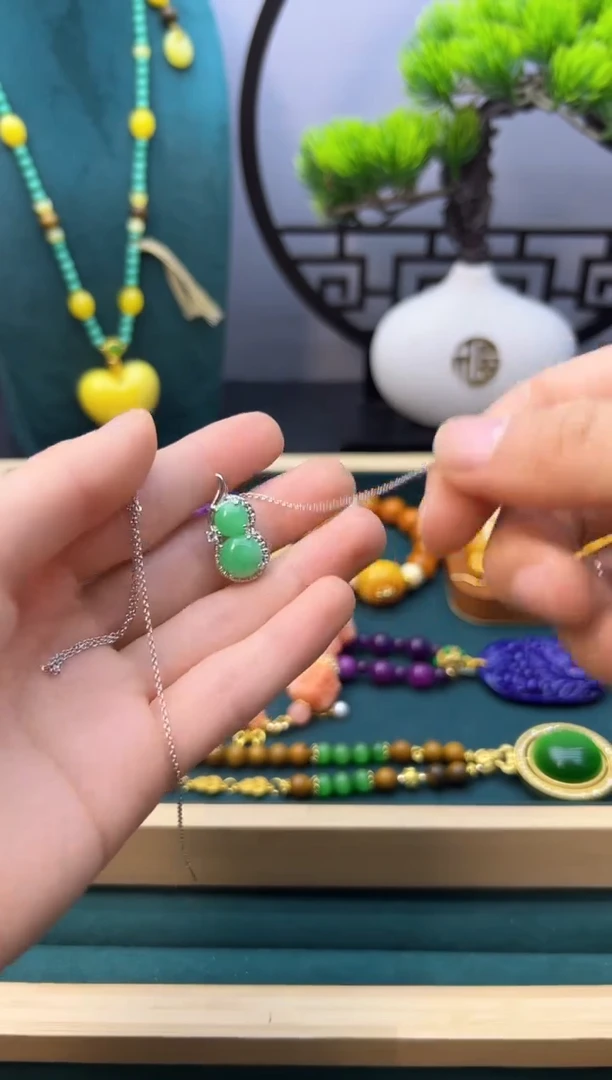 【闪购商品】翡翠吊坠(赠链)银S925镶嵌X222