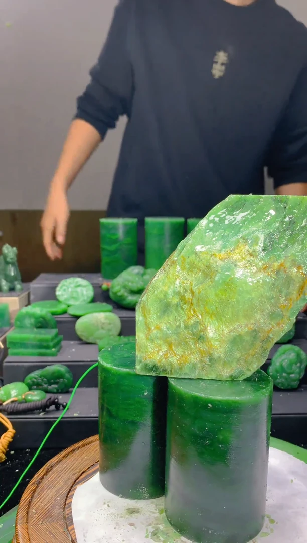 未镶嵌和田玉珠宝半成品1