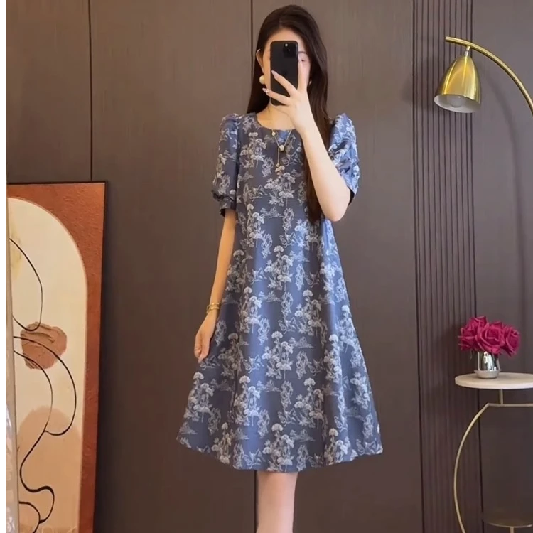 大码夏高级感显瘦遮肚气质连衣裙胖mm短袖设计款碎花泡泡袖A字裙