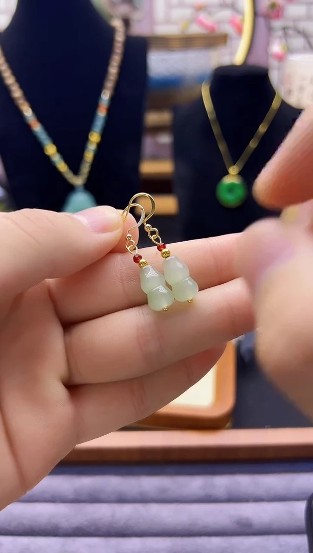 【闪购商品】和田玉耳饰14K金镶嵌E69