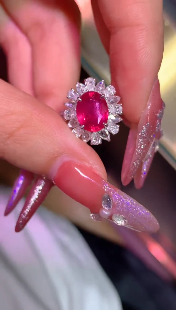 戒指彩色蓝宝石18K金镶嵌3.02CT