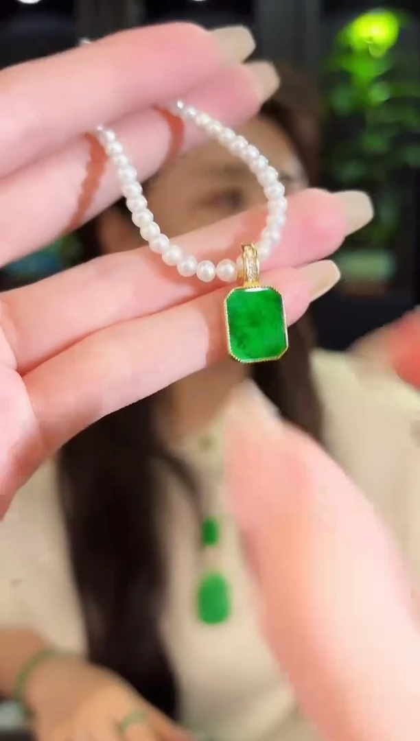 翡翠未镶嵌吊坠(不含链) 方糖 缅料A货/多样性发货/一件