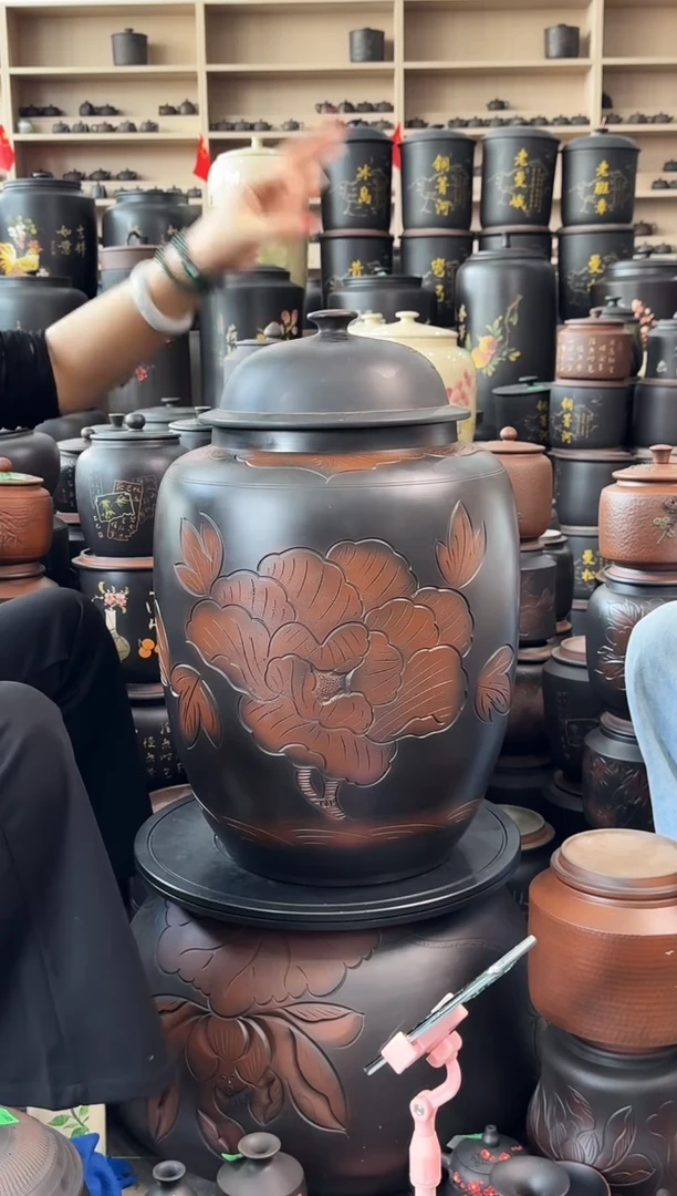 罐完品茶缸高52cm  牡丹花将军盖   103