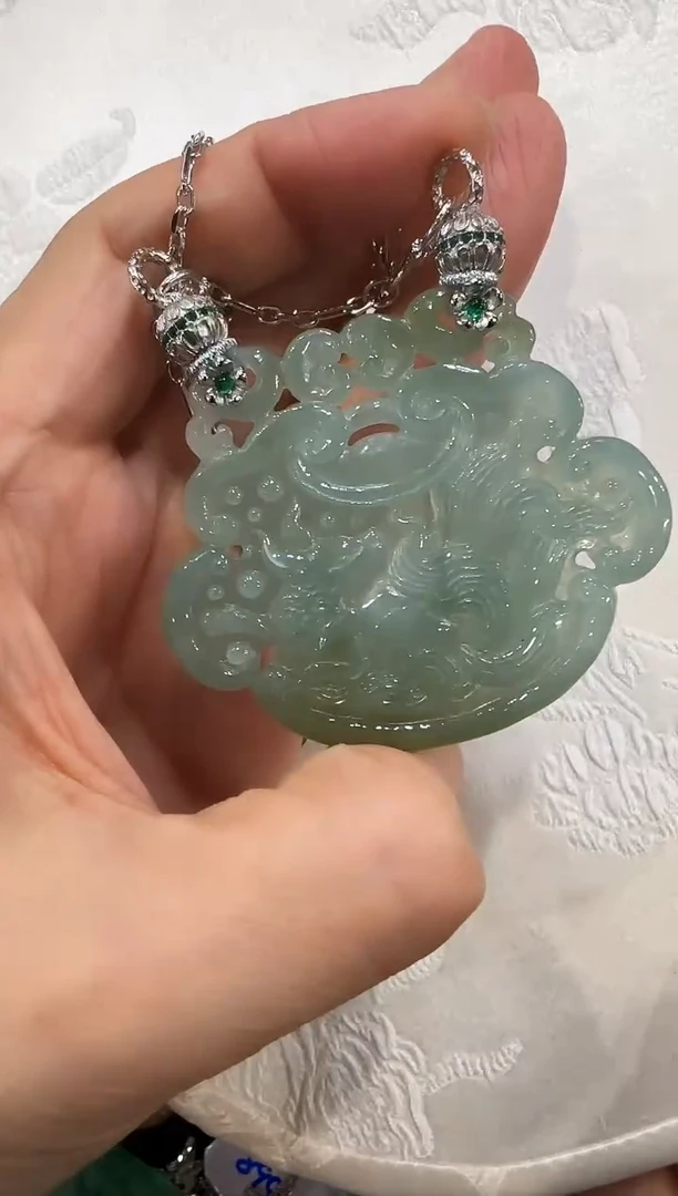 颈饰未镶嵌翡翠国风