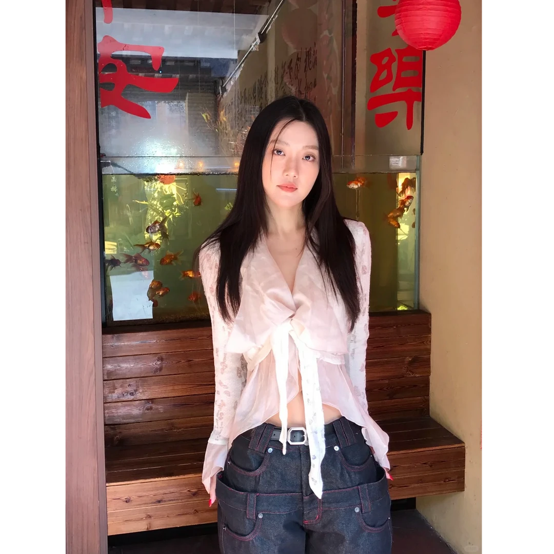 法式纯欲风辣妹上衣拼接不规则长袖衬衫设计感高腰长款牛仔裤套装