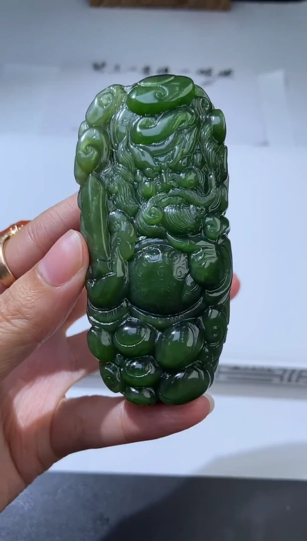 未镶嵌和田玉挂件373538    多人