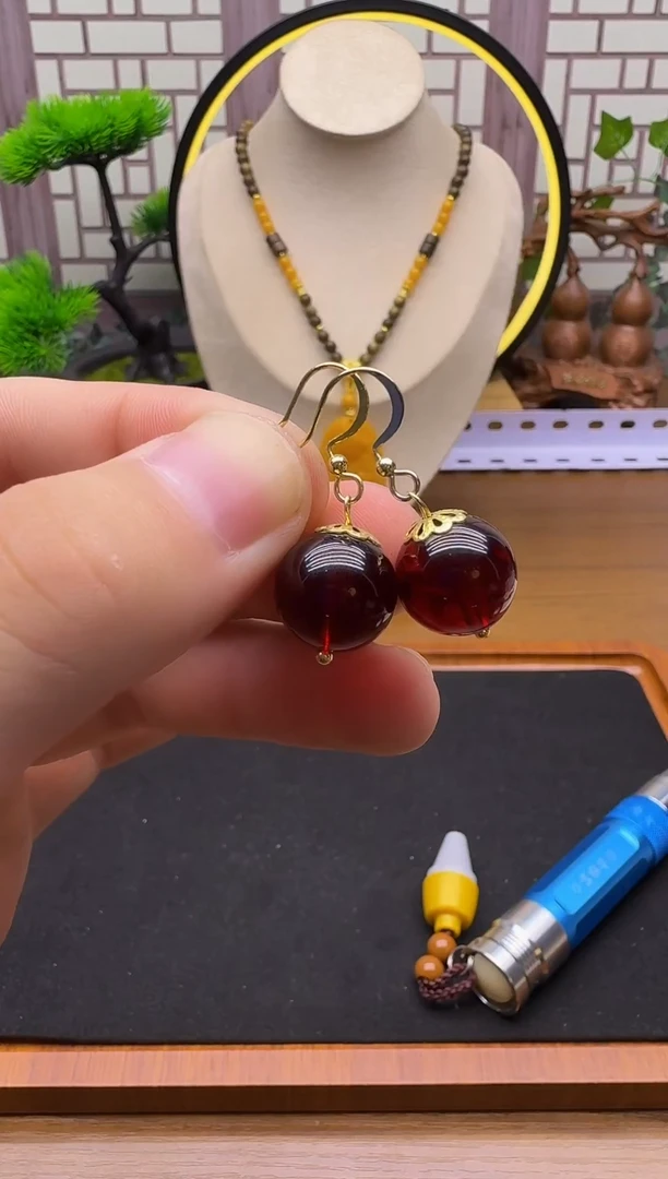 血珀14K金镶嵌耳饰E120