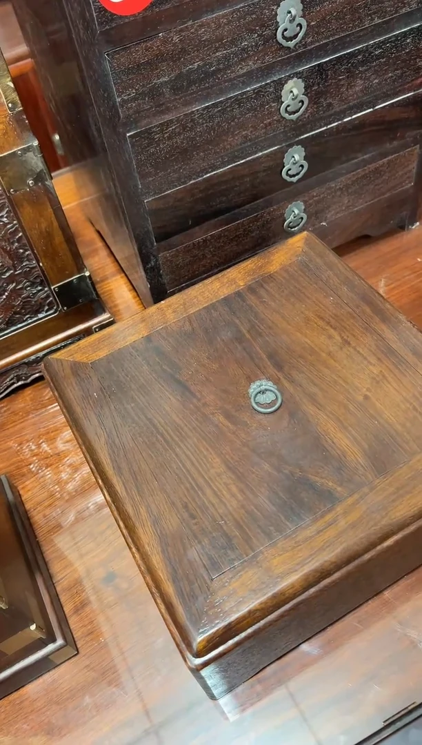 木花梨木提环扣盒