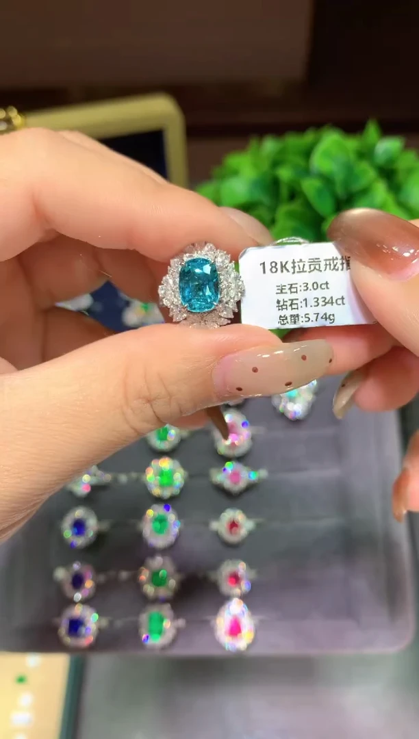 18K金镶嵌戒指碧玺3.0ct