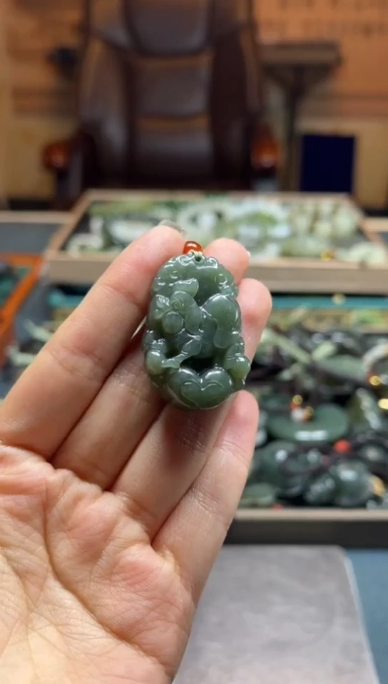 颈饰未镶嵌和田玉拍一发一