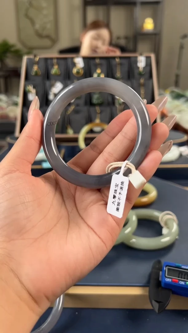 未镶嵌手镯和田玉C0045-57