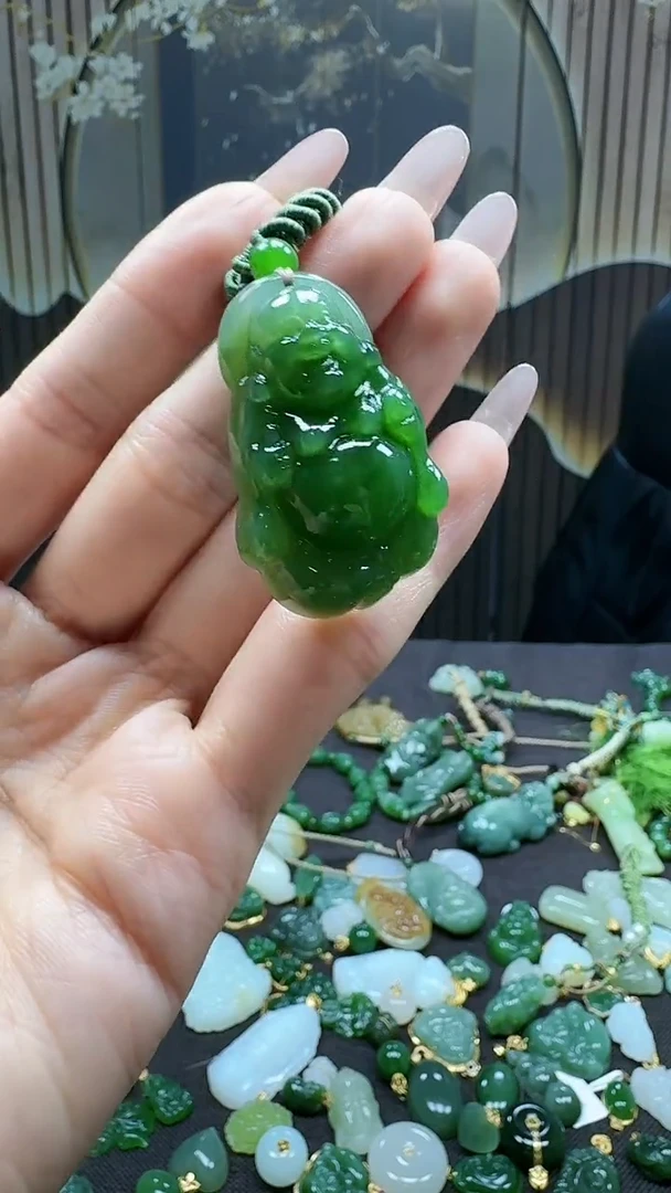 未镶嵌和田玉挂件1