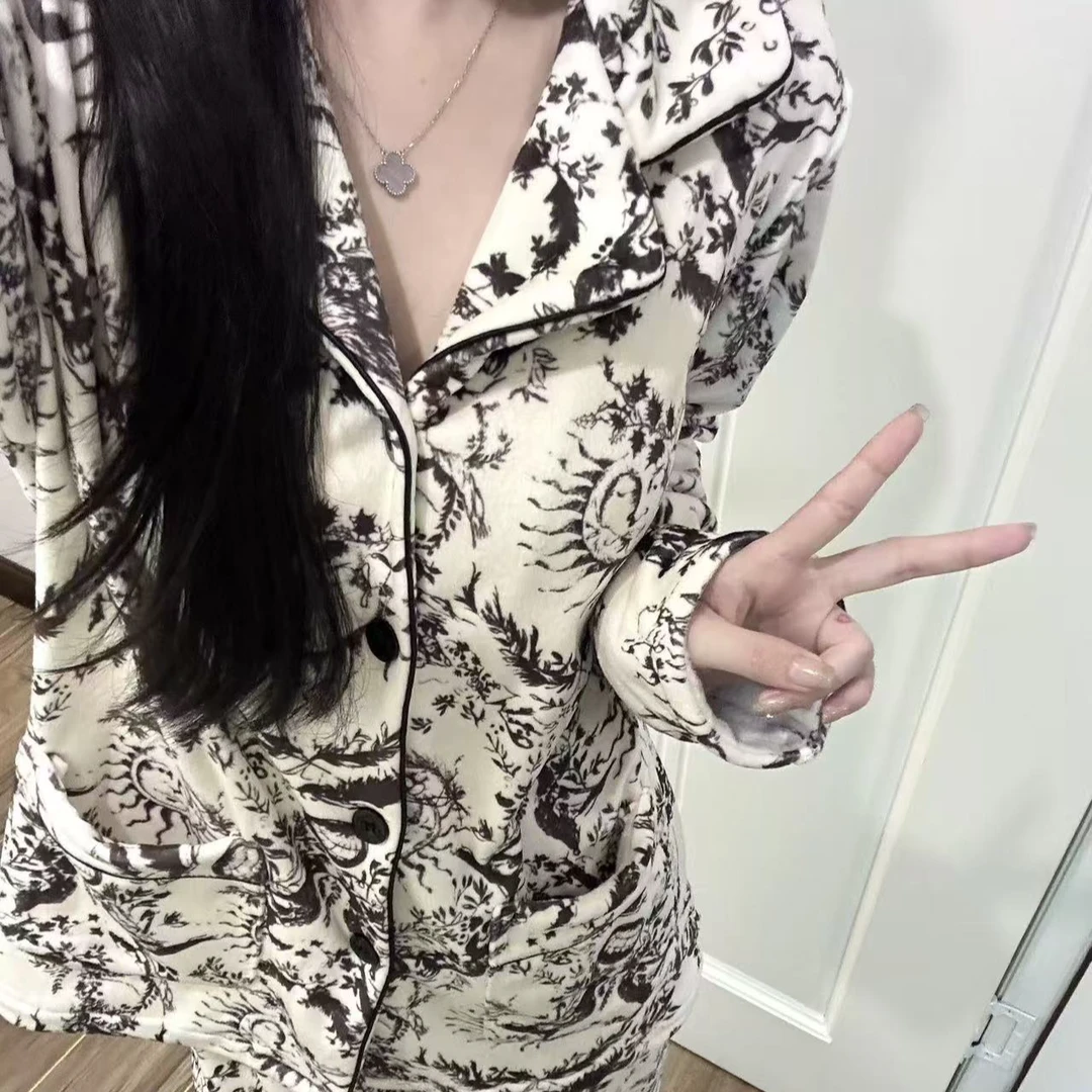 Sifuma/斯服玛 《丛林山水》冬季睡衣女海岛绒长袖家居服女款两件套