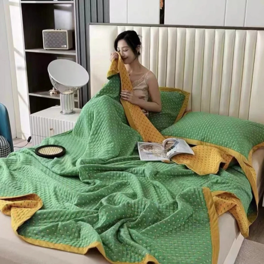 【黄绿满天星】轻奢臻棉抗菌亲肤毯可铺可盖亲肤舒适透气A类加厚