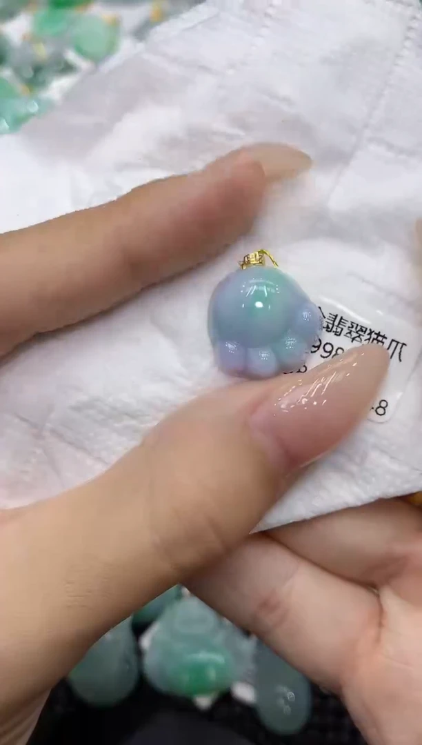 颈饰18K金镶嵌翡翠111111111111