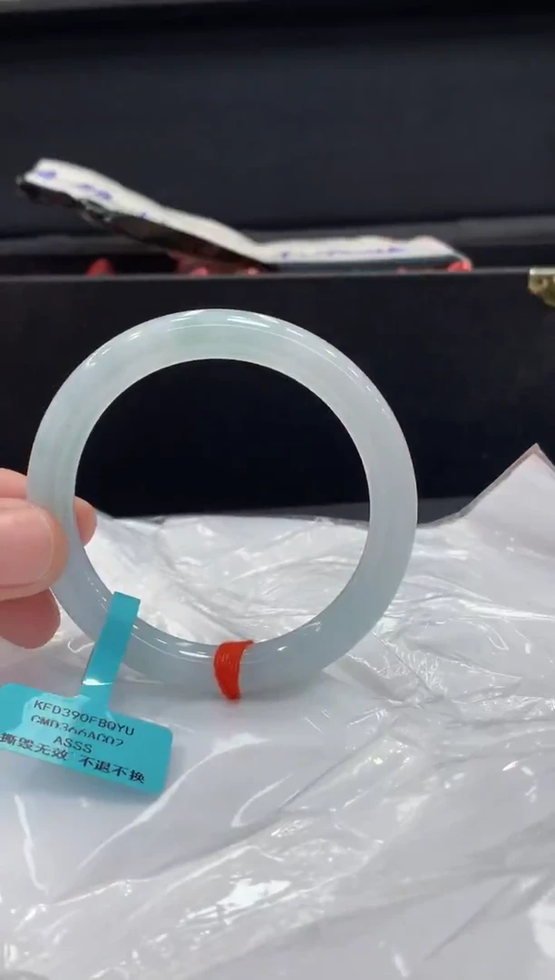 未镶嵌手镯翡翠翡翠手镯