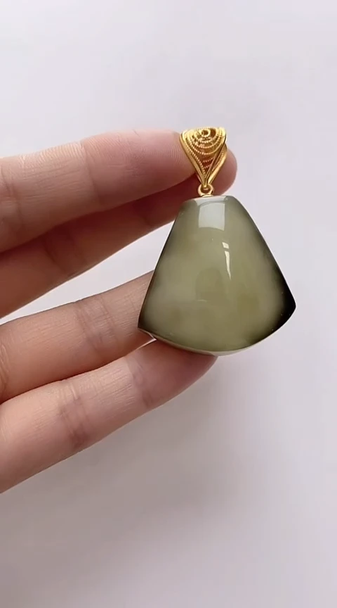 【闪购商品】琥珀裸石银S925镶嵌琥珀吊坠