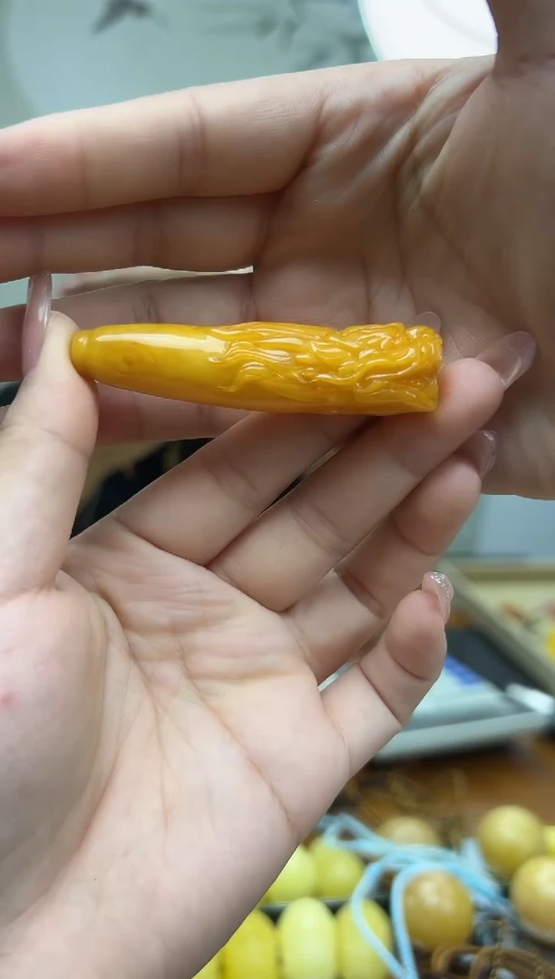 未镶嵌蜜蜡裸石琥珀蜜蜡吊坠