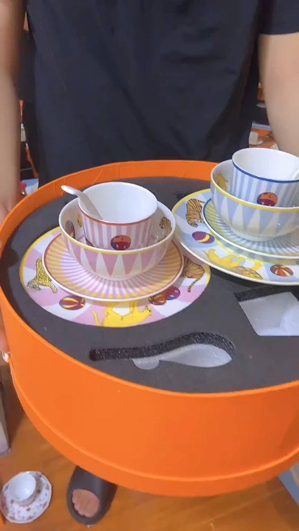 杯鸿辉家品牌瓷器，京东包邮！