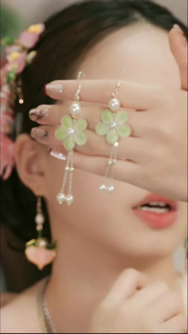 刺绣湘传礼纯手工耳坠