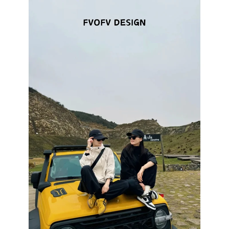 FVOFV【追风者】女款户外短款防风旅行必备三色冲锋衣H1059