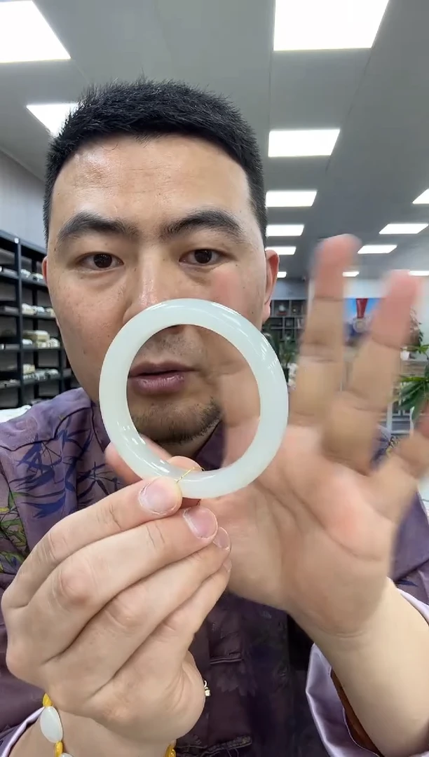 【闪购商品】和田玉手镯未镶嵌57  915