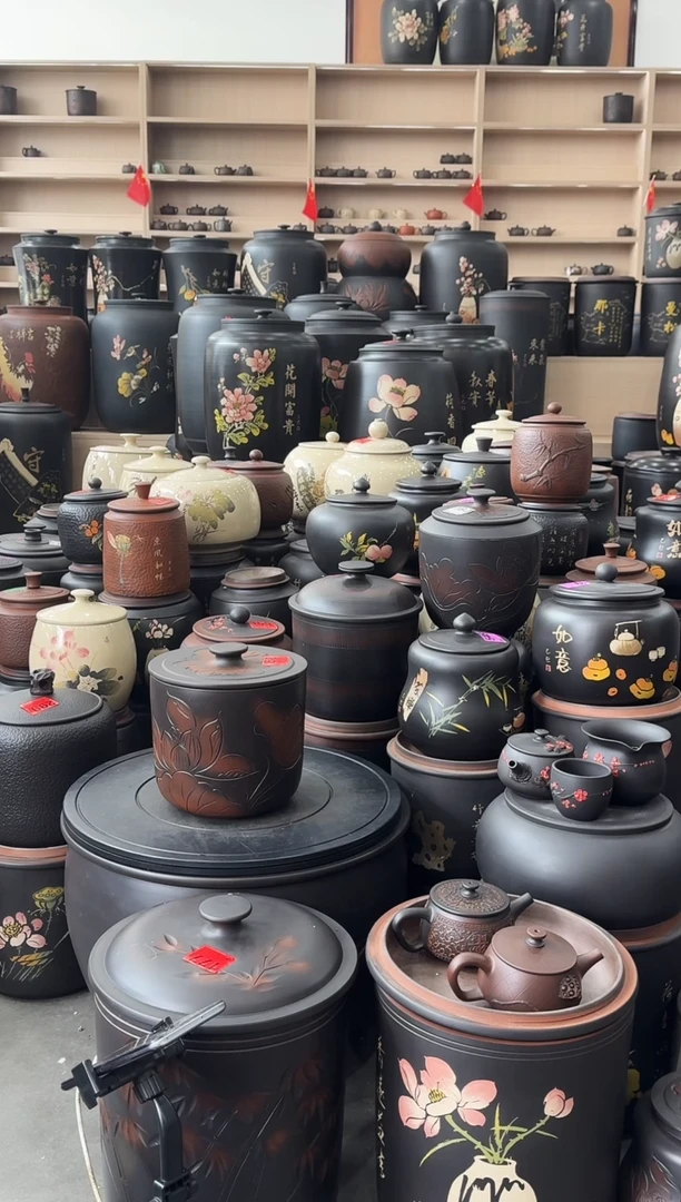 罐瑕疵茶叶罐   小五饼荷花  158