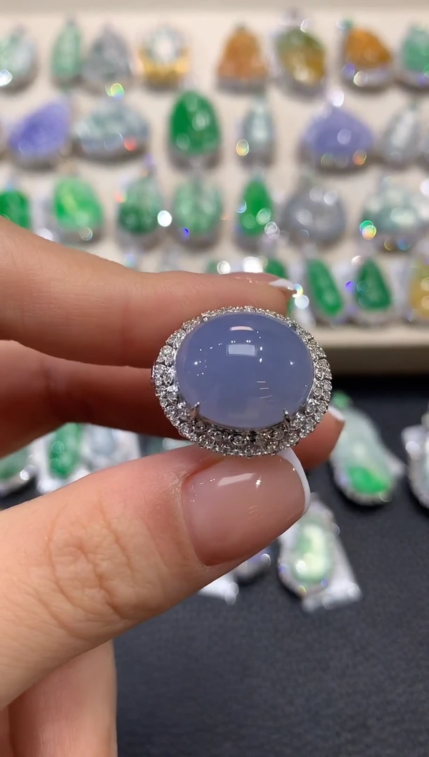 18K金镶嵌戒指翡翠 C45 紫货有一定色差