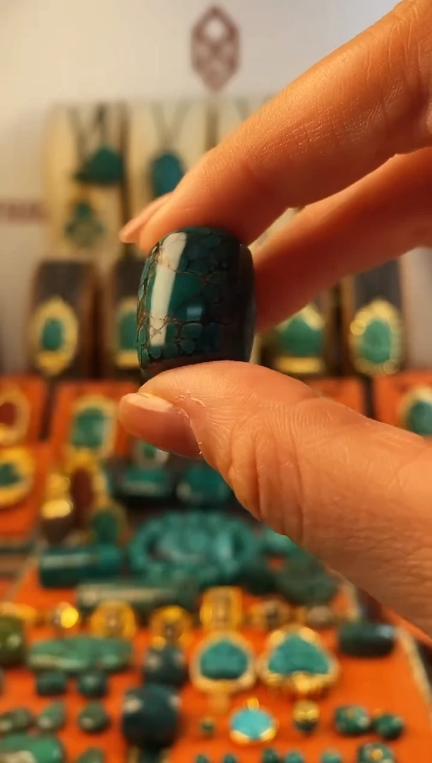 未镶嵌绿松石。网花 单颗