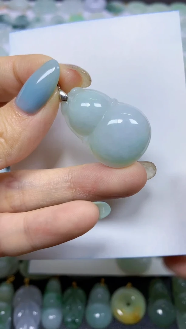 翡翠未镶嵌颈饰天然翡翠A货