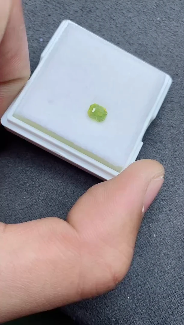 裸石金绿宝石0.93ct