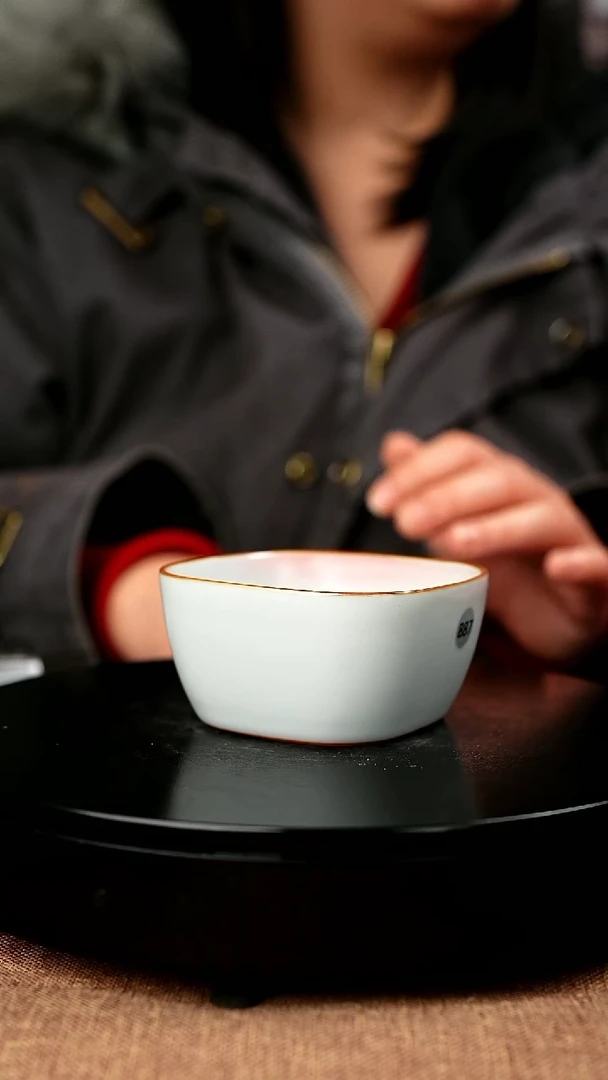 【闪购商品】887#国工一级品原矿钧瓷青脂釉四方杯