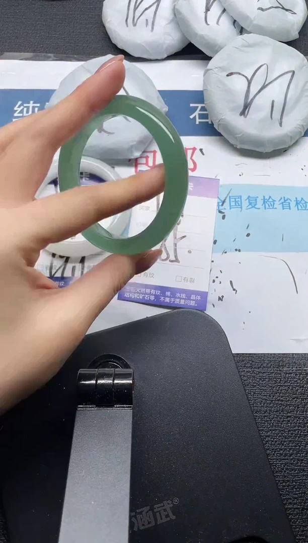 未镶嵌手镯石英质玉61-55