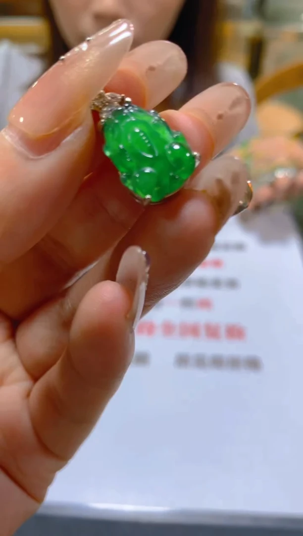 颈饰未镶嵌翡翠多样性发一