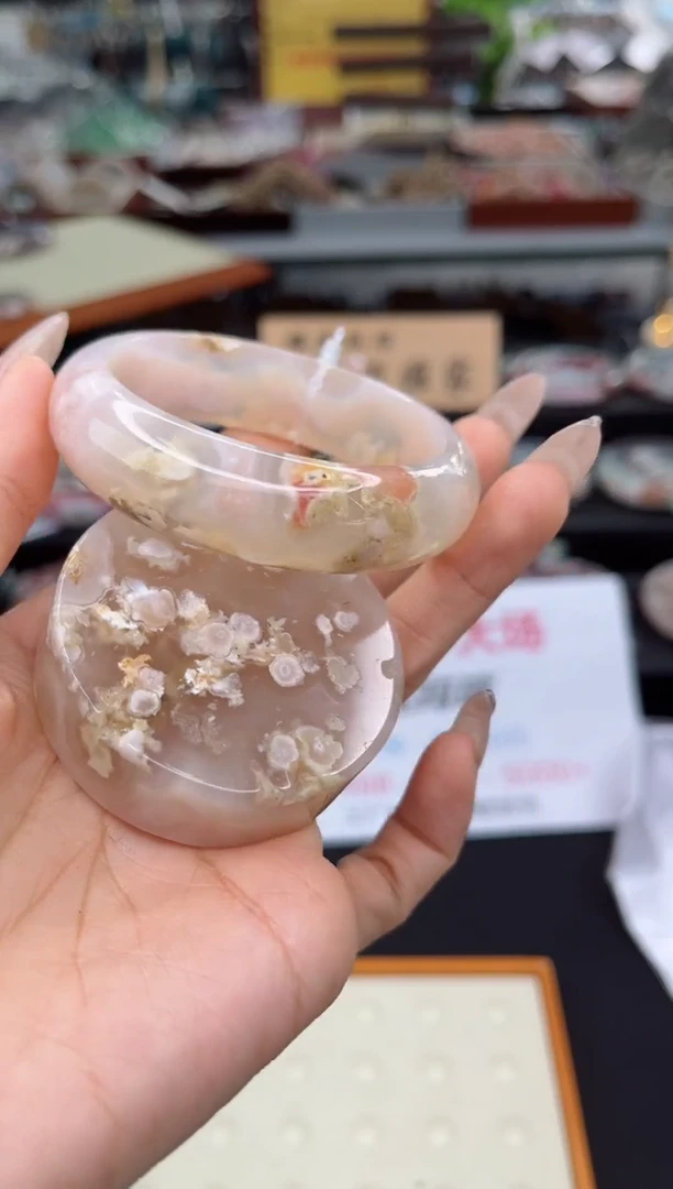 【闪购商品】石英质玉手镯未镶嵌54圈口（赠品镯心）6608108