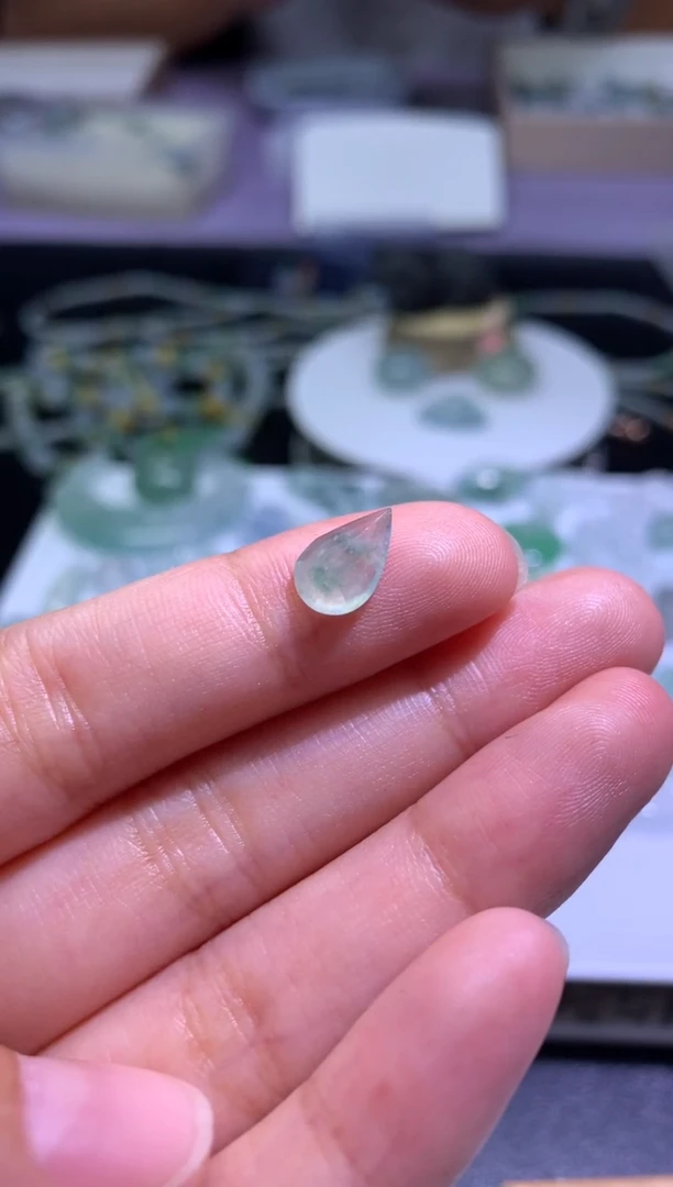 定制翡翠未镶嵌毛货