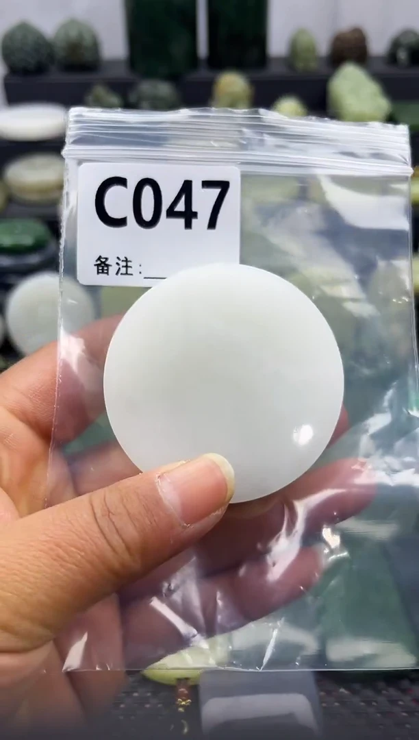 未镶嵌和田玉珠宝半成品镯芯