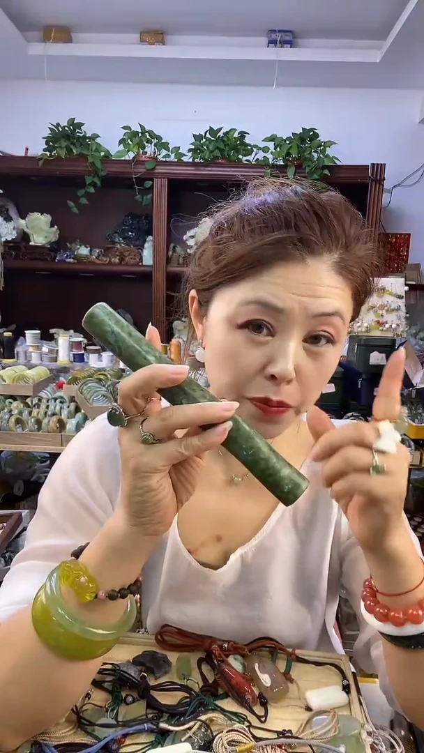 未镶嵌蛇纹石玉擀面杖多样性随机发一
