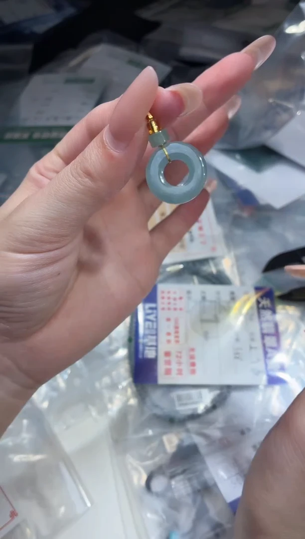 翡翠银S925镀金镶嵌颈饰扣子