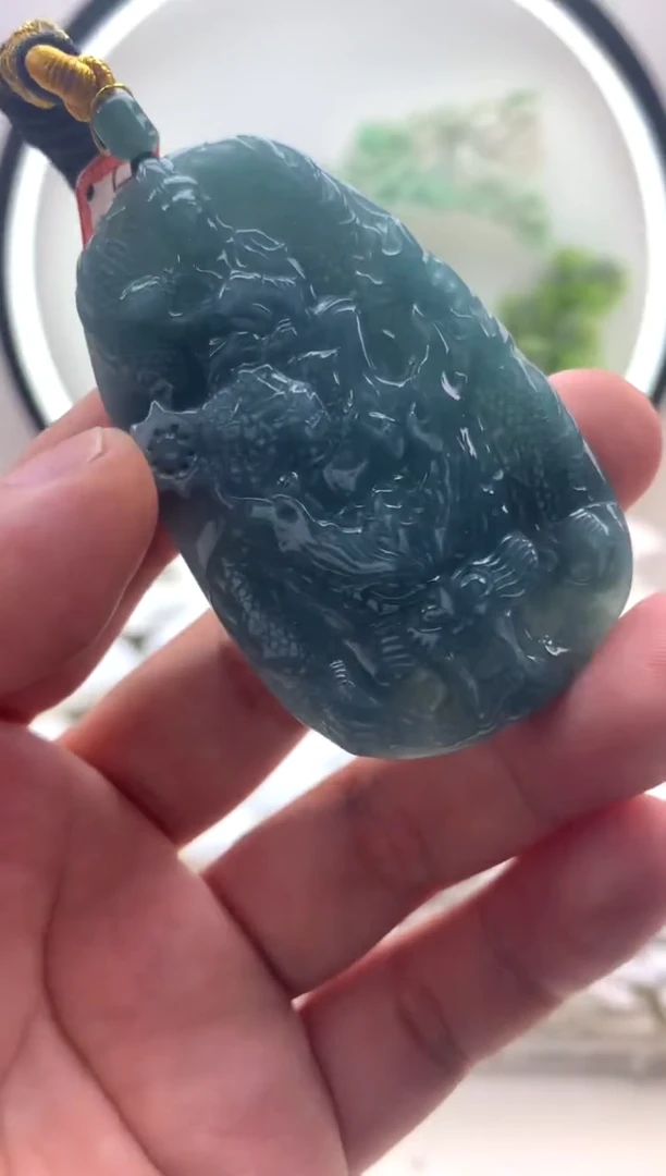 颈饰未镶嵌翡翠文殊