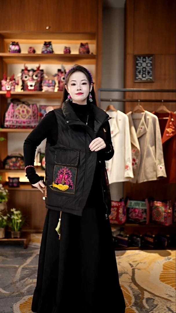 刺绣私人定制苗族手工衣服A9815