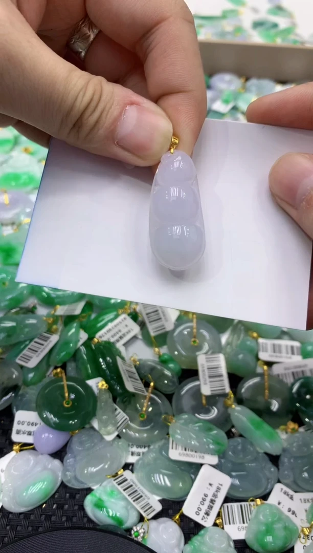 颈饰18K金镶嵌翡翠天然缅甸翡翠A货