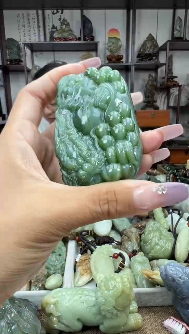 未镶嵌和田玉把件1