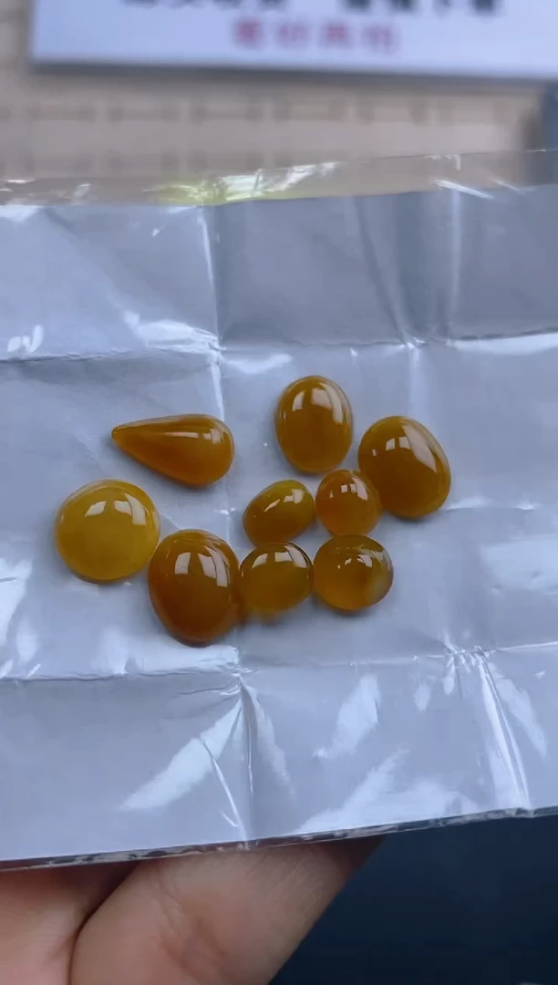 定制翡翠未镶嵌天然翡翠蛋面51