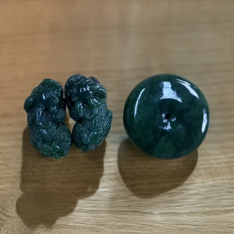 天然和田玉貔貅平安扣吊坠