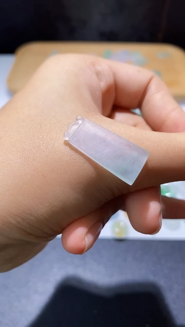 未镶嵌定制翡翠无事牌吊坠