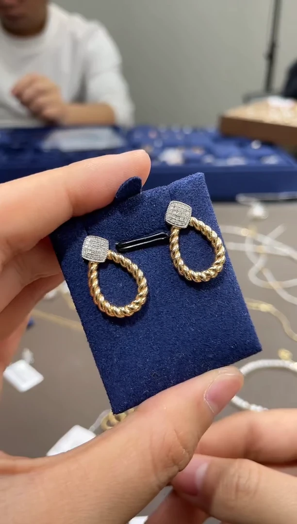 【闪购商品】钻石耳饰18K金镶嵌TA0217-931-624