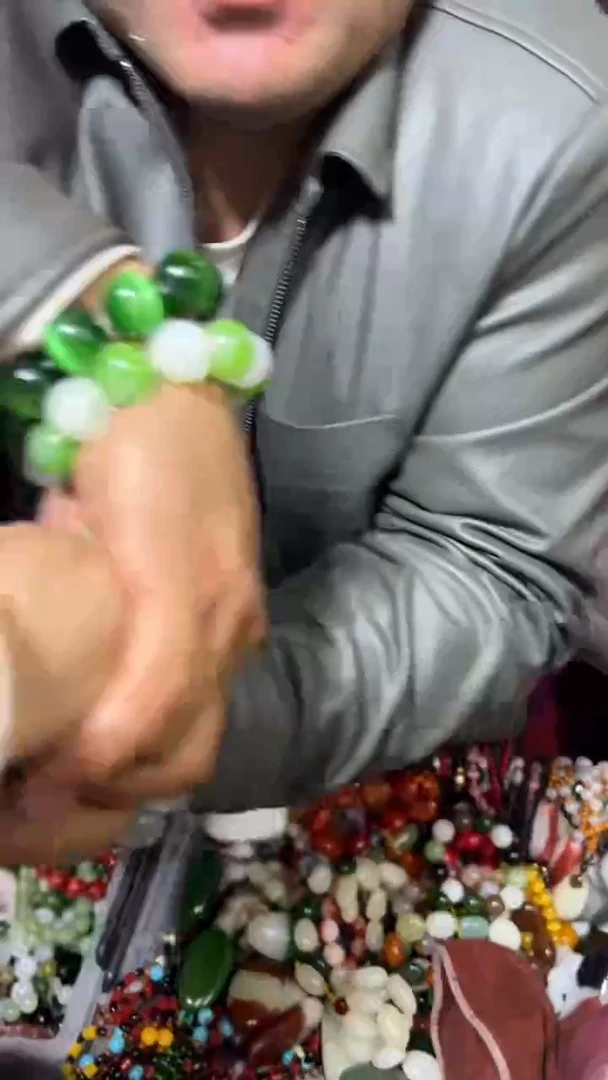 未镶嵌和田玉挂件2