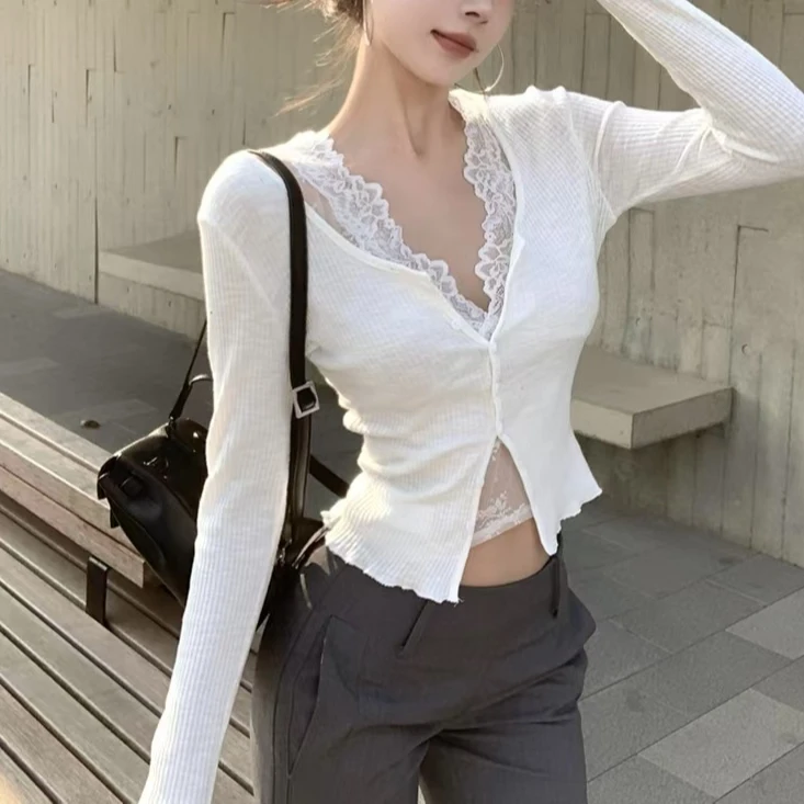 2025新款春秋修身纯欲风V领长袖针织内搭蕾丝叠穿两件套